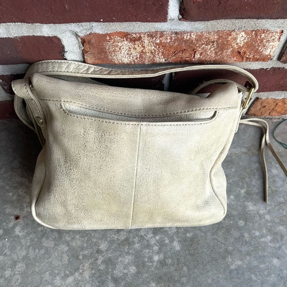 HOBO Cream Crossbody Bag - Picture 5 of 11